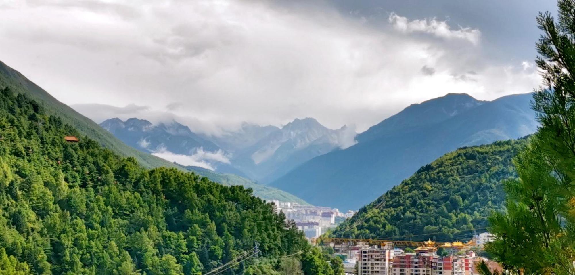 Kangding Guozhuang Nan Wu Hao Boutique Inn エクステリア 写真